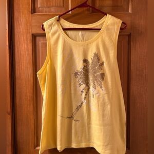 Women’s Hanes Tank Top size XL 🍎